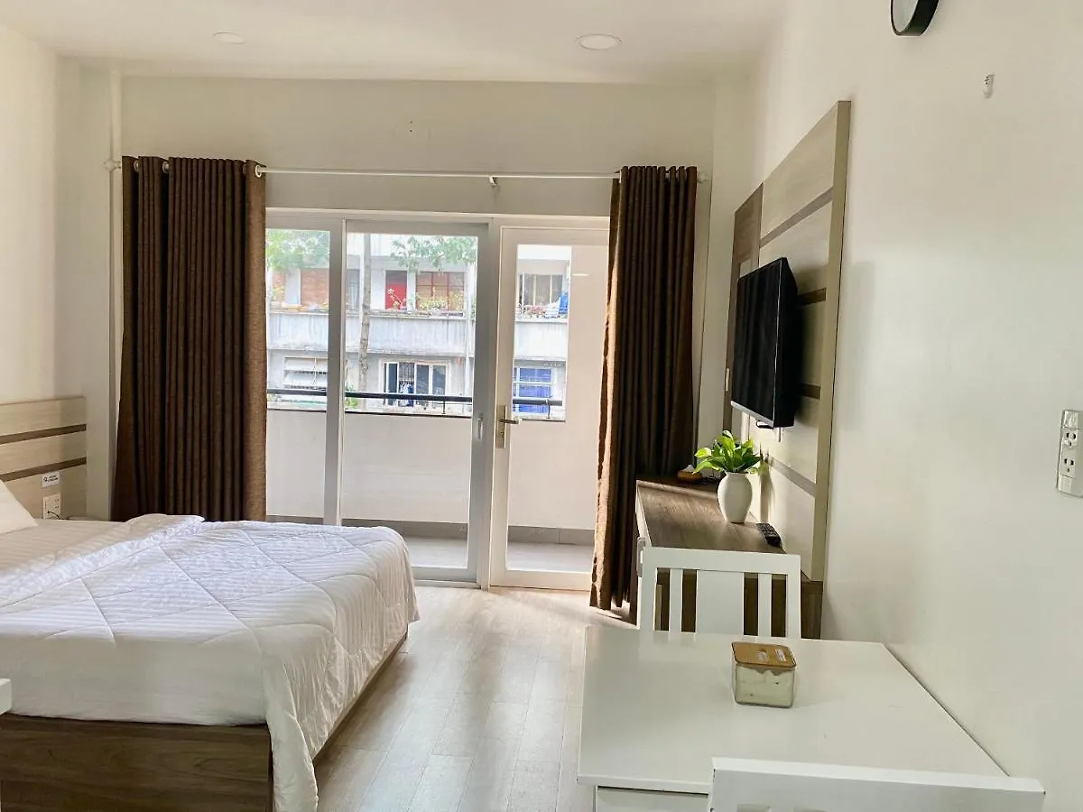Green River Hotel & Apartment